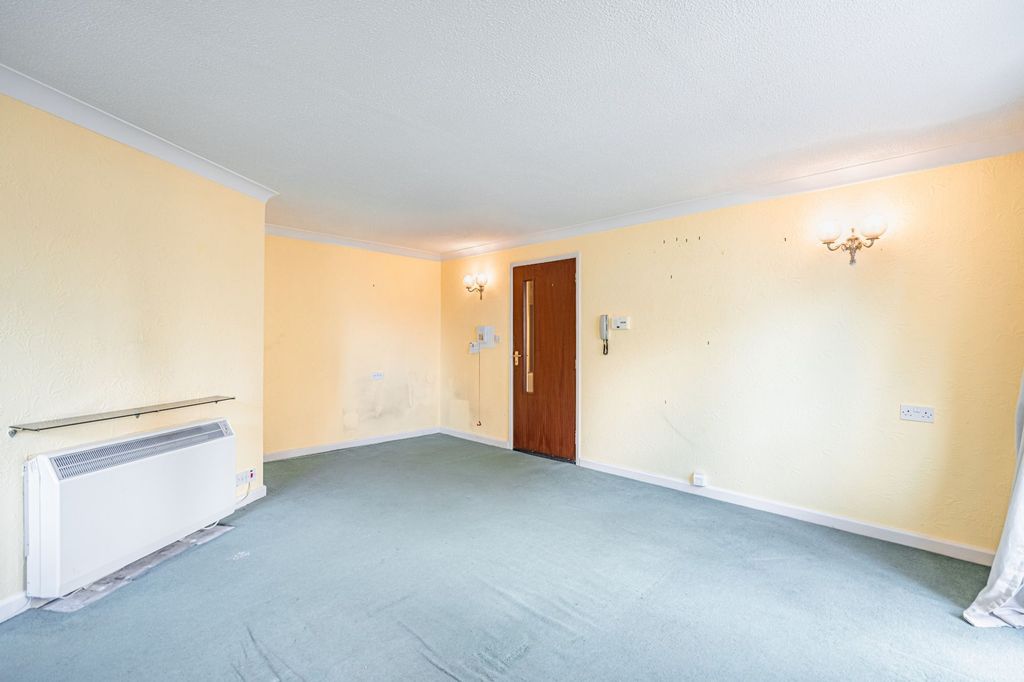 Property photo 3 of 8