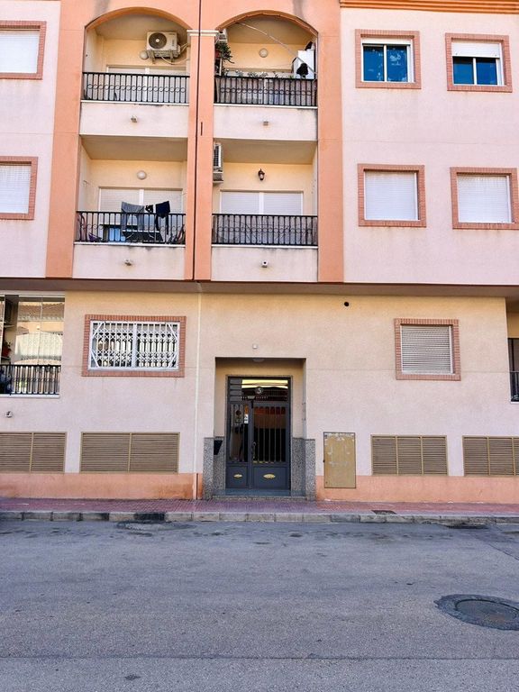 Property photo 3 of 32