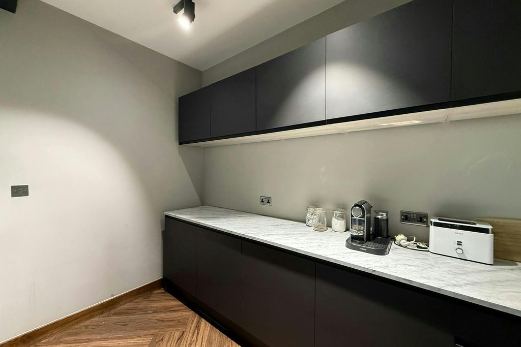 Property photo 3 of 8 0Dcdfcaa7B637E65c8c40E987190B3d0-Img-2172.Jpg