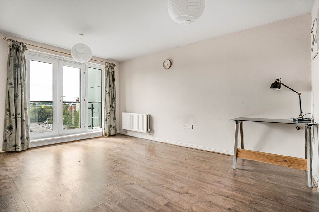 Property photo 2 of 13