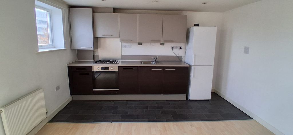 Property photo 3 of 6 Picture No. 01