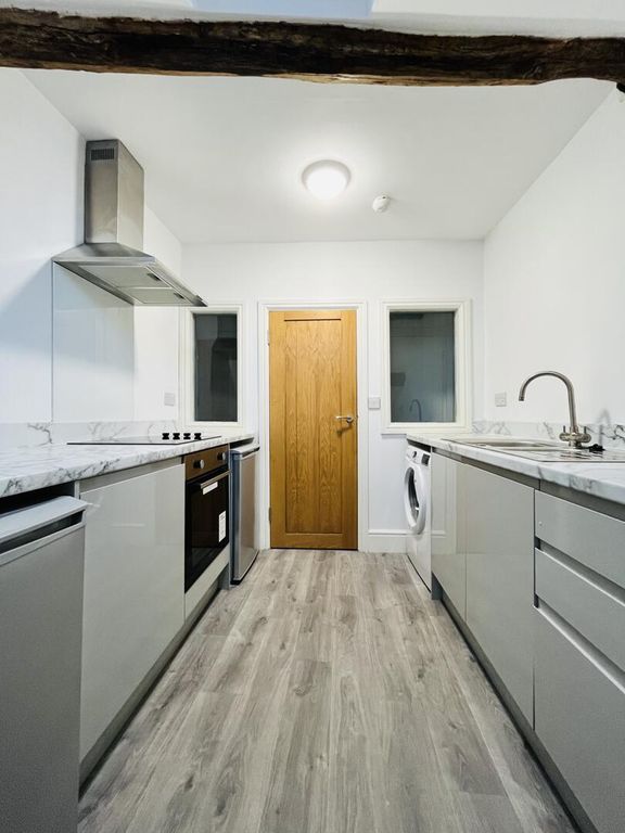 Property photo 3 of 15 Kitchen