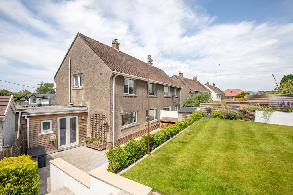 Property photo 1 of 28