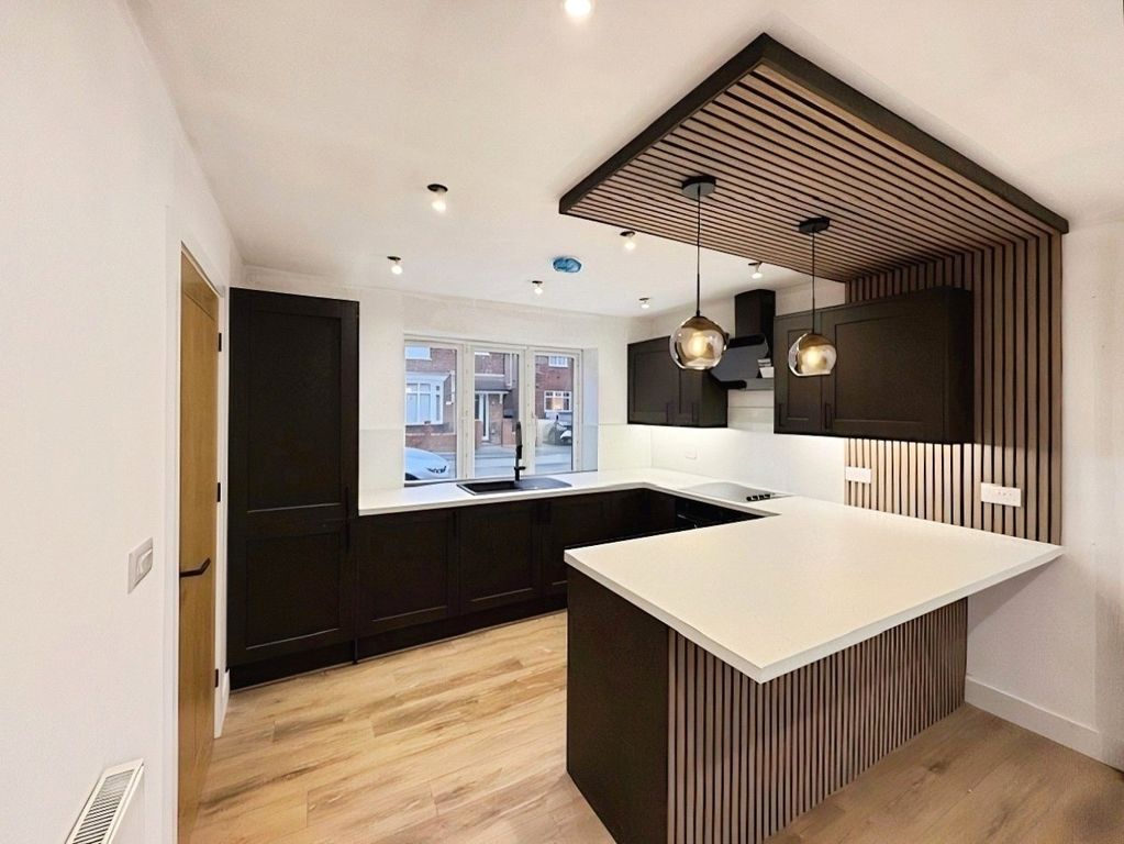 Property photo 2 of 13 Picture No. 14