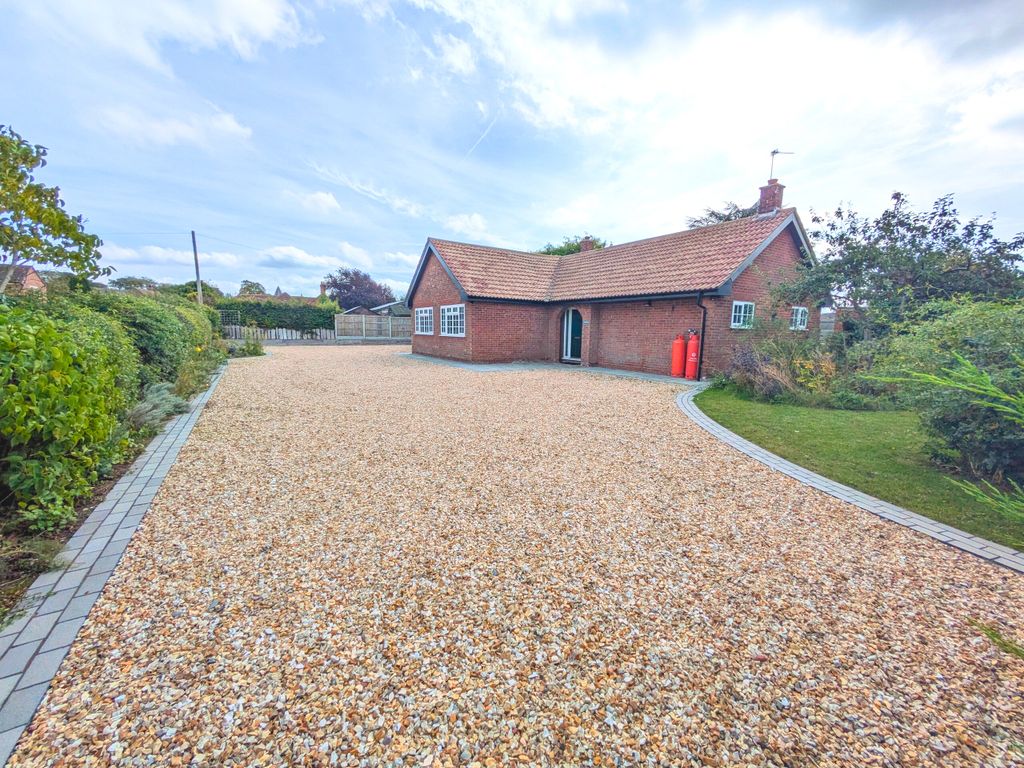 Property photo 1 of 38