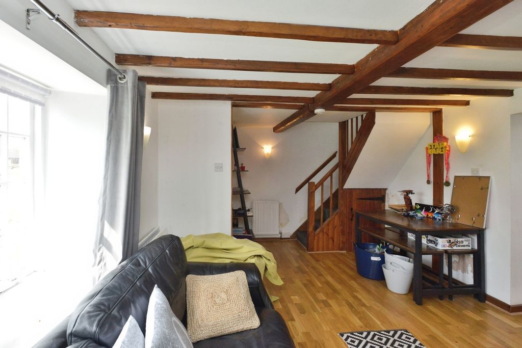 Property photo 3 of 19 Pbox-Img.Jpg