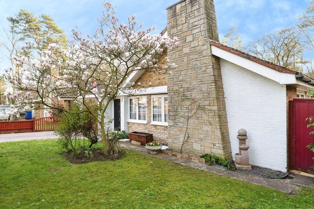 Property photo 1 of 16 Pbox-Img.Jpg