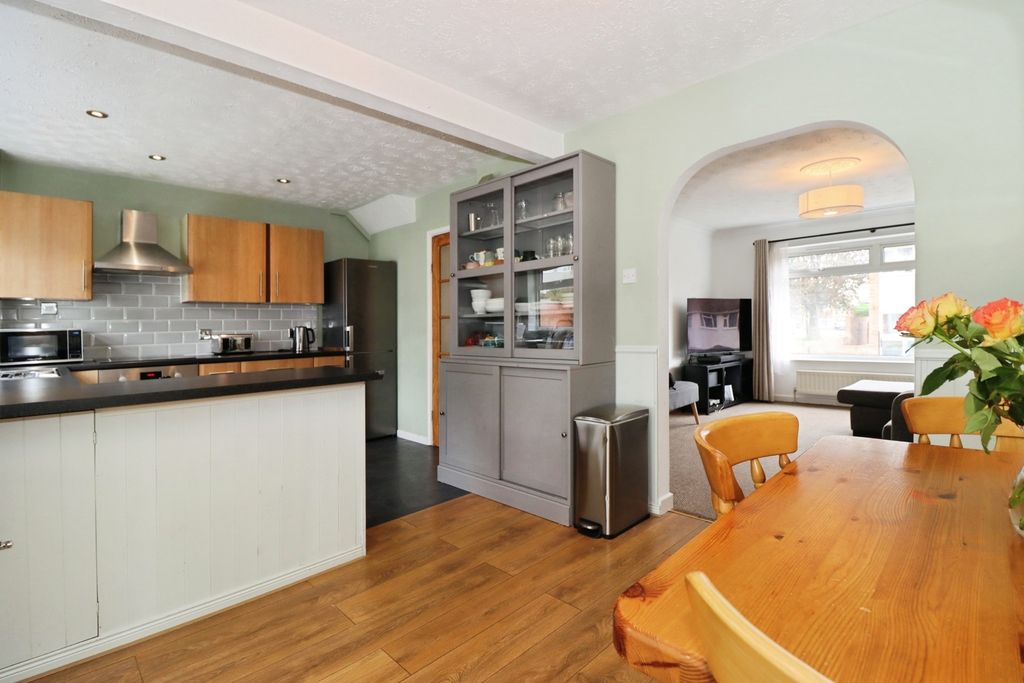 Property photo 2 of 15 Pbox-Img.Jpg