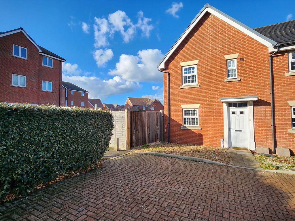 Property photo 2 of 15