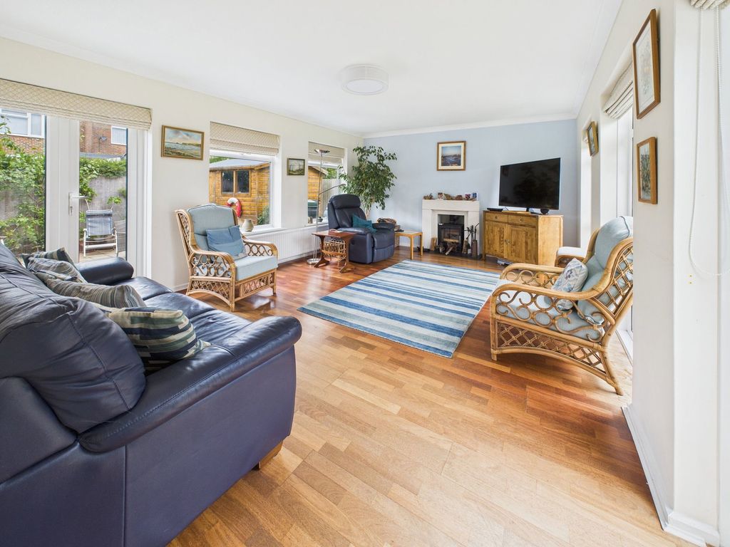 Property photo 2 of 18