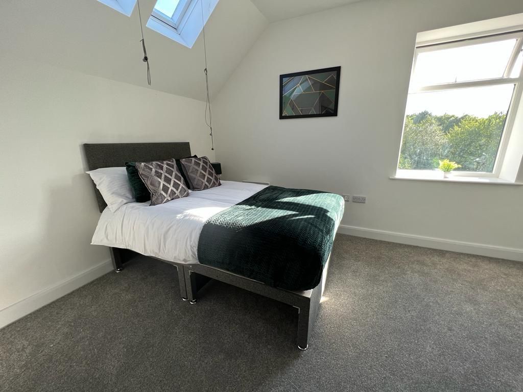 Property photo 3 of 54 2B4E15B6-128d-4Eca-84c4-B1Fad87636Fb.Jpg