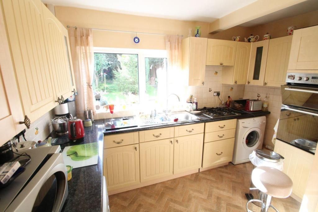 Property photo 3 of 10 c2950687ee4F6B415F230E26715ee77c.Jpg