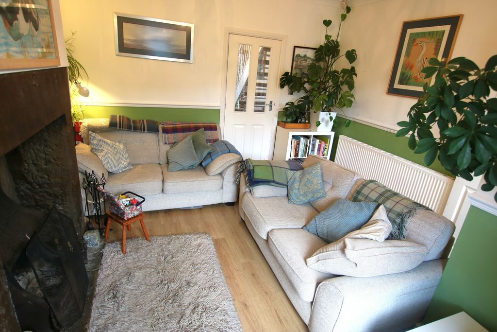 Property photo 2 of 24
