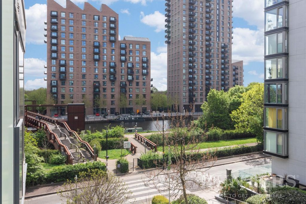 Property photo 2 of 12 Flat 29, Egret Heights N17 9Gj-11.Jpg