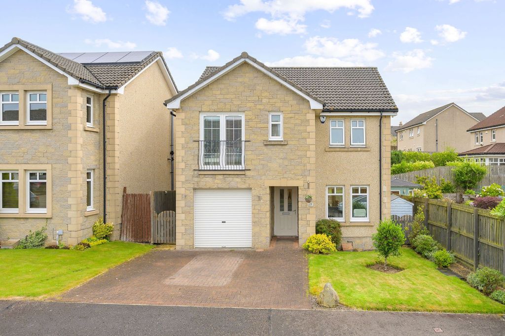 Property photo 1 of 31