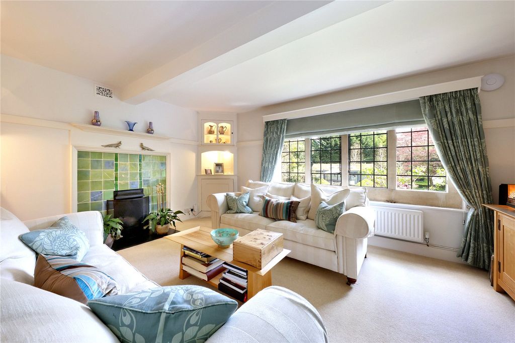 Property photo 3 of 17 Drawing Room