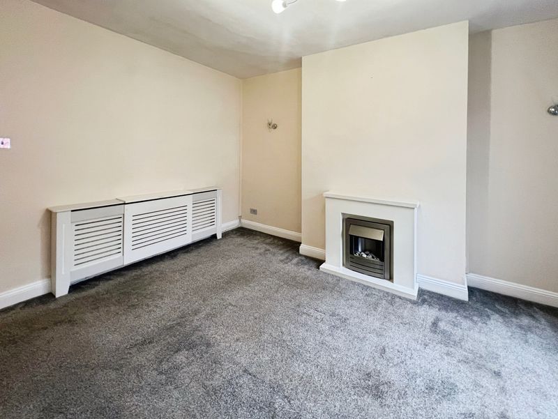 Property photo 2 of 15 Lounge