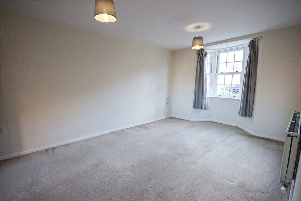 Property photo 2 of 12 Picture No. 02