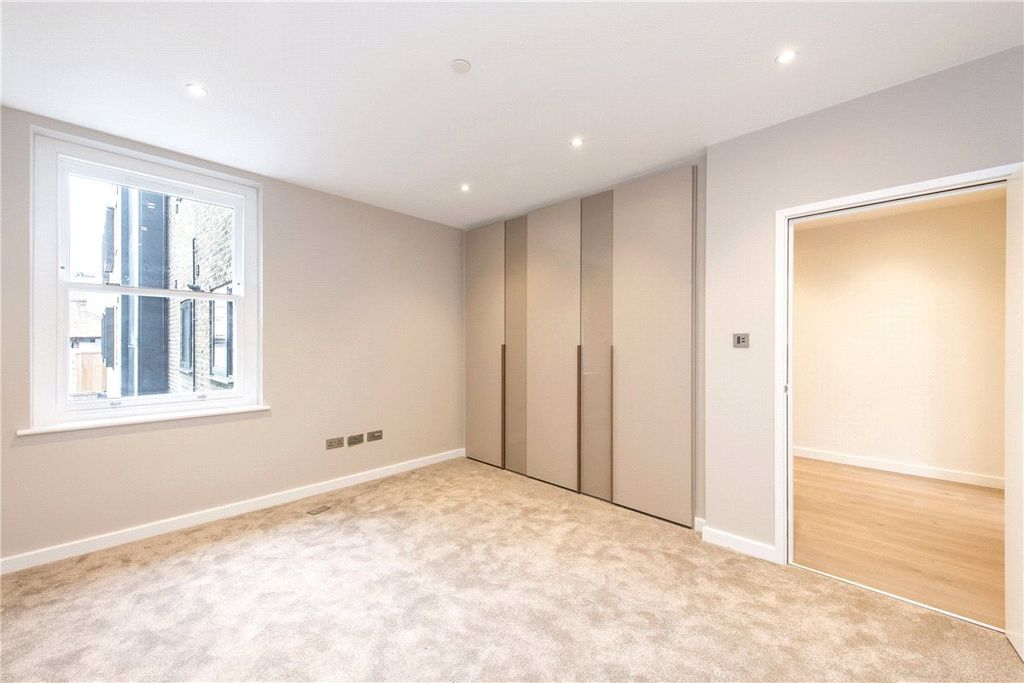 Property photo 3 of 11 Picture No. 36