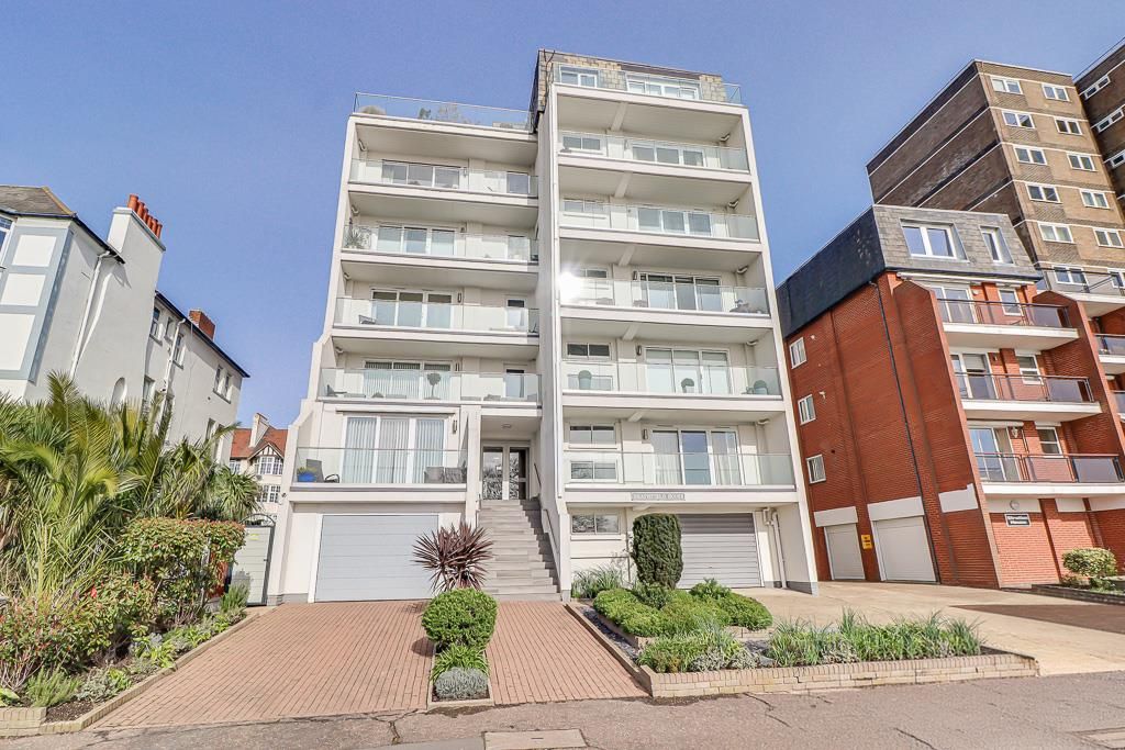 Property photo 2 of 19 Front