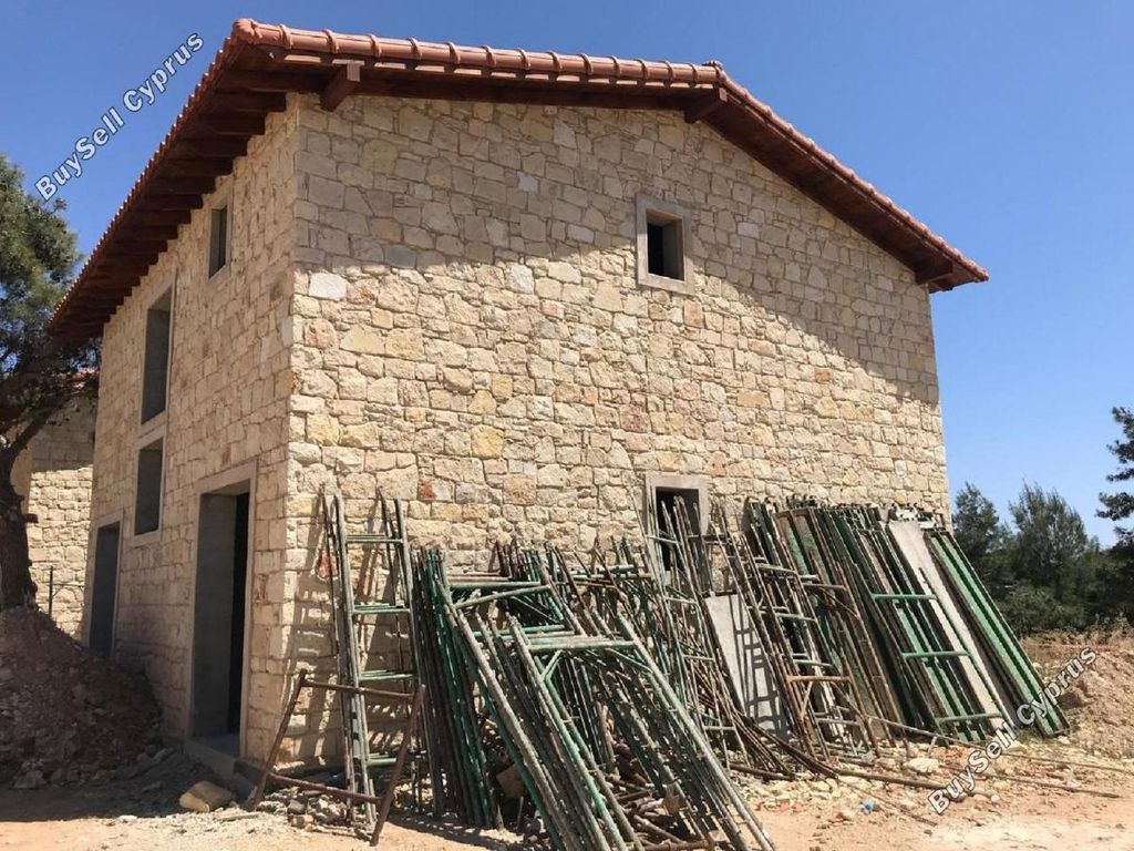 Property photo 2 of 4