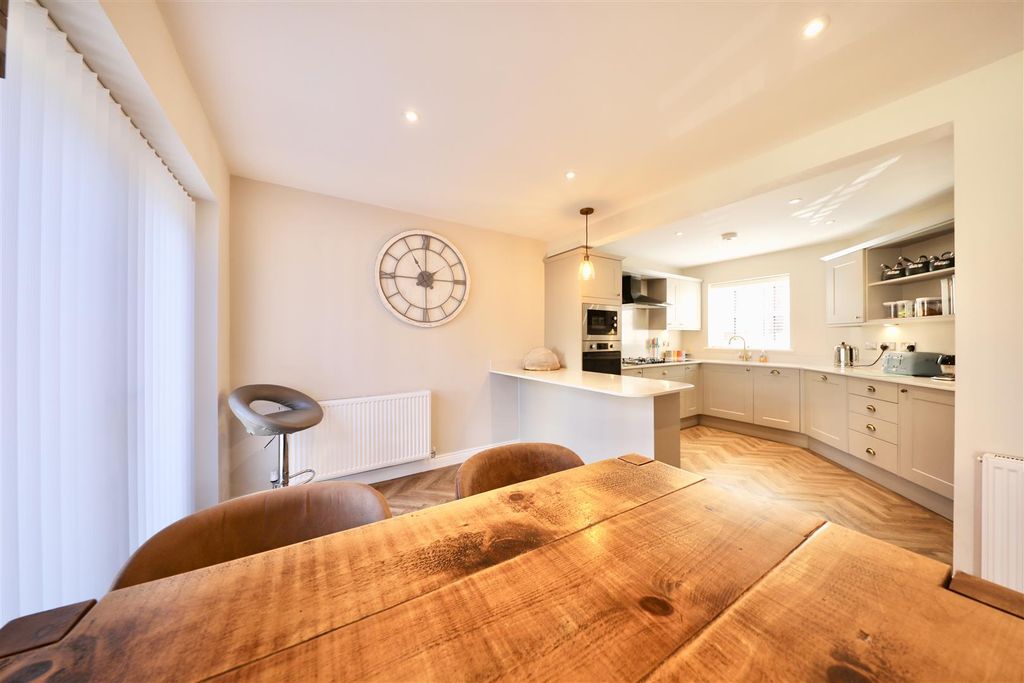 Property photo 3 of 33 0A4A0263 2.Jpg