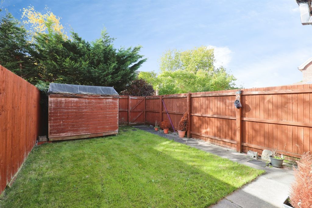 Property photo 3 of 12