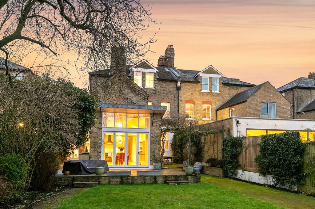 Property photo 2 of 13 Garden At Dusk