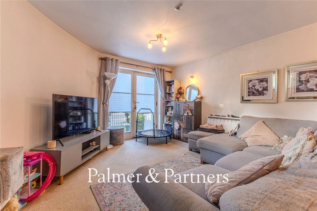 Property photo 2 of 11 Picture No. 02