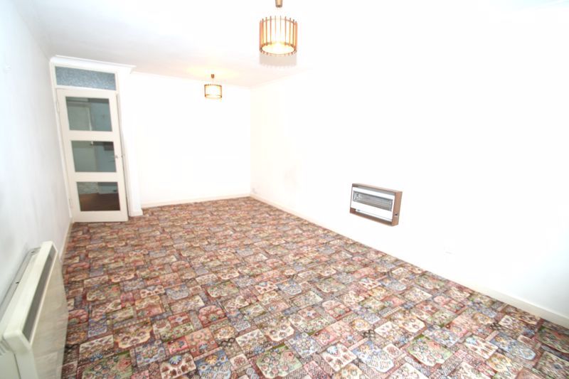 Property photo 3 of 11 Photo 2