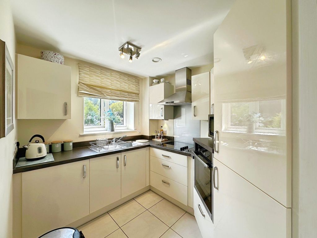 Property photo 3 of 15 Photo 11