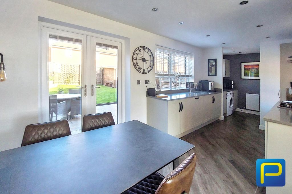 Property photo 3 of 24