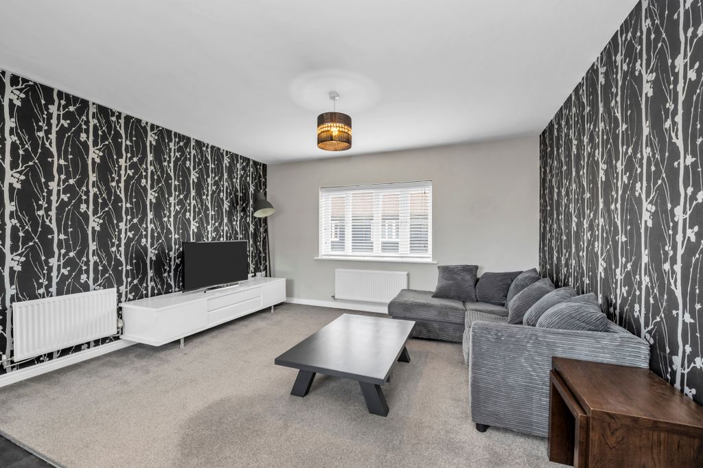 Property photo 3 of 13 Dcp_9207