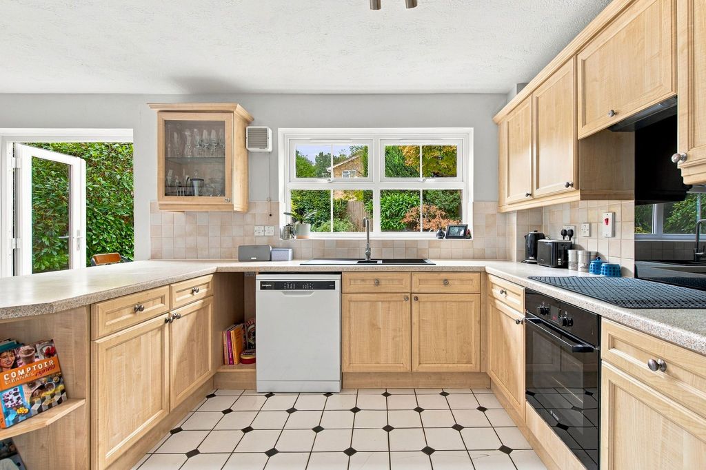 Property photo 3 of 16
