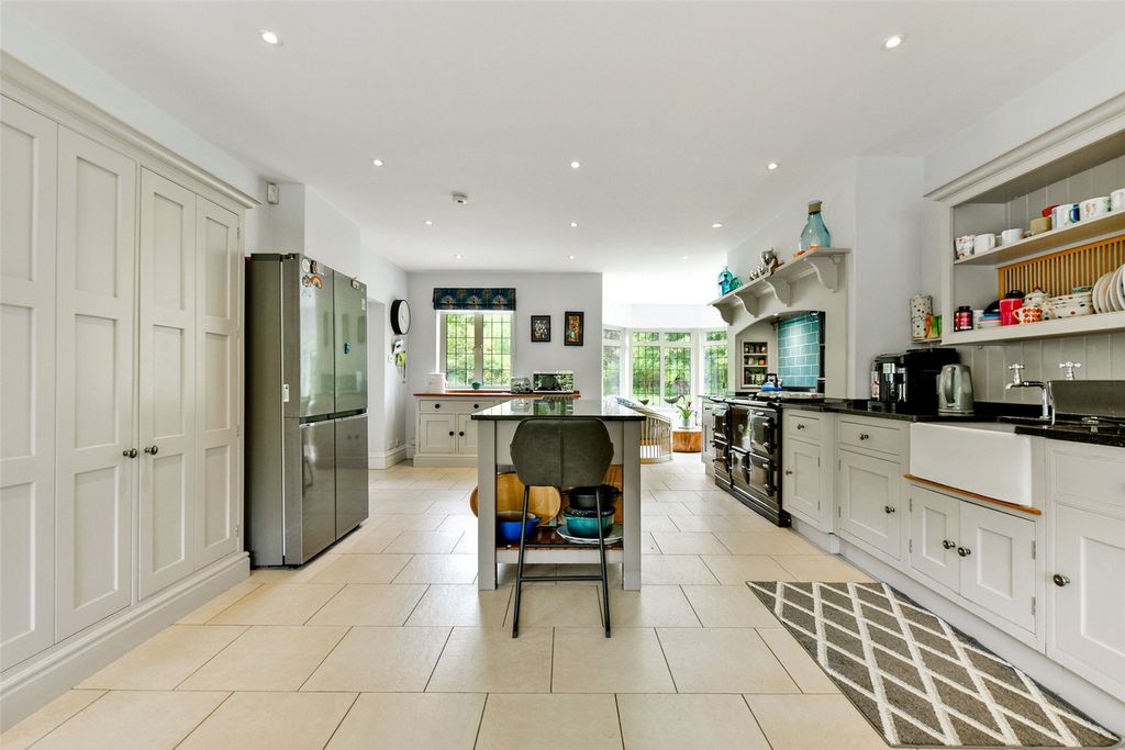 Property photo 3 of 15 Kitchen