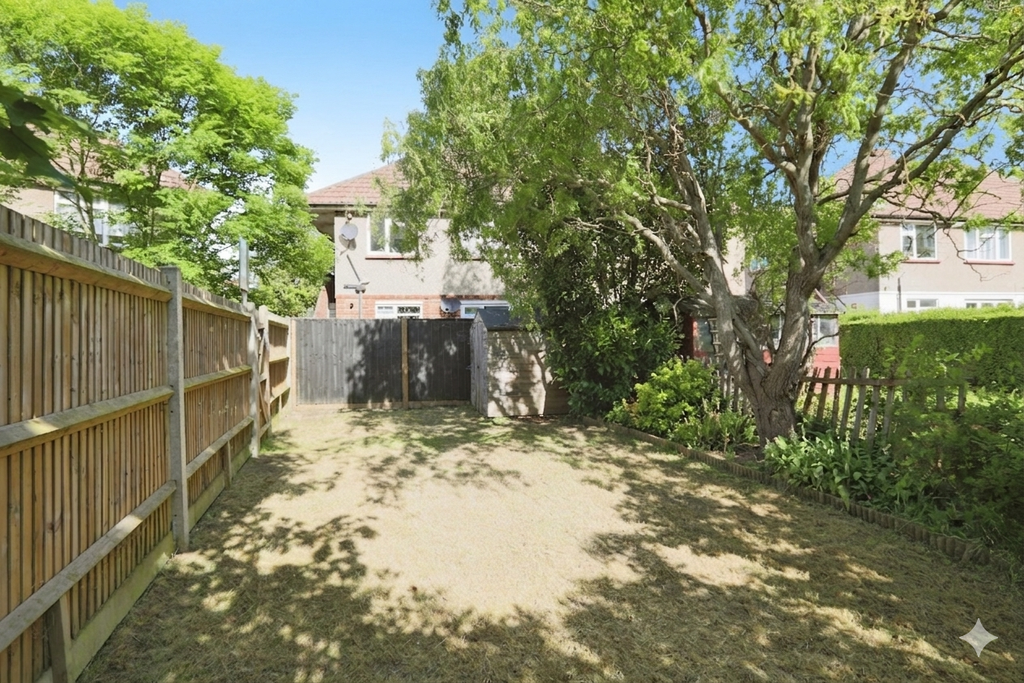Property photo 1 of 11 Front Aspect