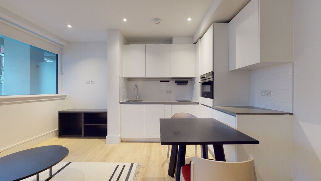 Property photo 2 of 14 Kitchen