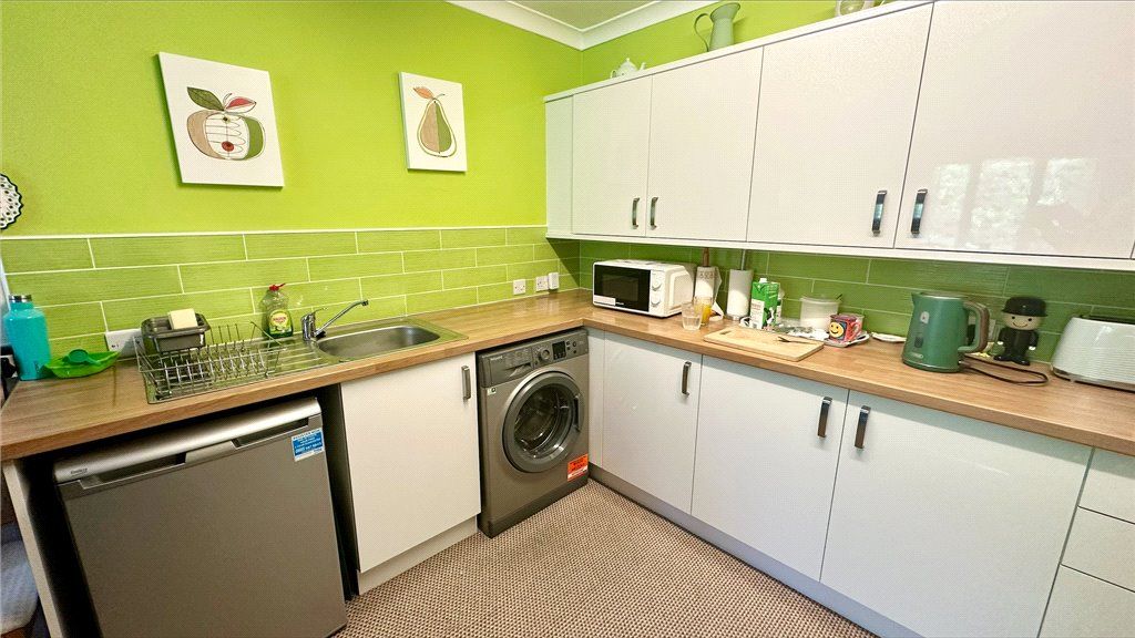 Property photo 2 of 16 Picture No. 20
