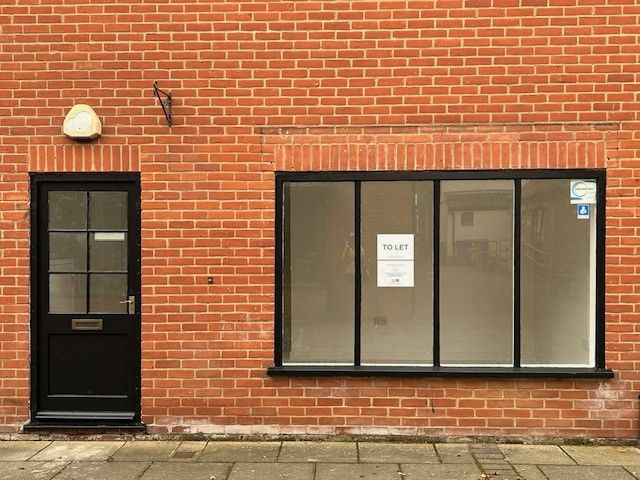 Property photo 1 of 7 Front Of Unit