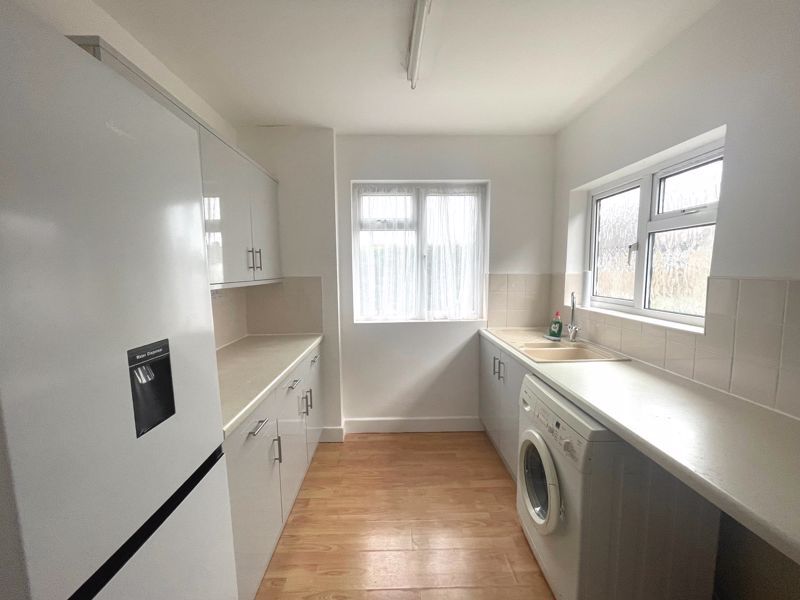 Property photo 2 of 9 Photo 17