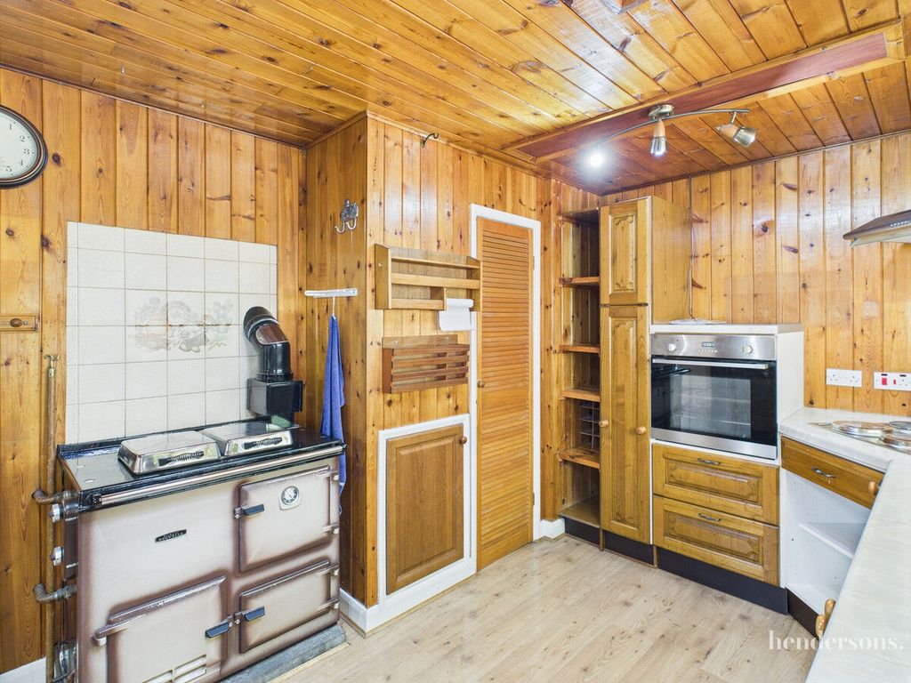 Property photo 3 of 24