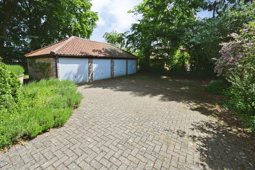 Additional image 14 of 3 bed flat for saleThe Wickets, Studley Road, Ripon HG4