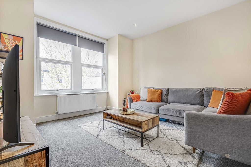 Property photo 2 of 5