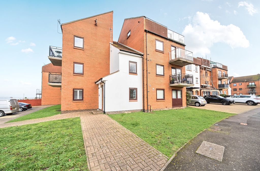 Property photo 1 of 13 1408878-19-698A23...