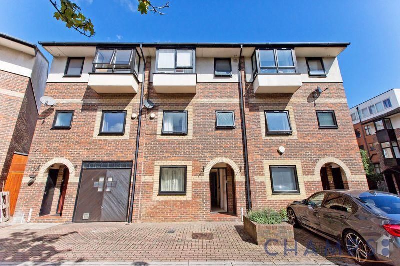 Property photo 2 of 8 Gallery