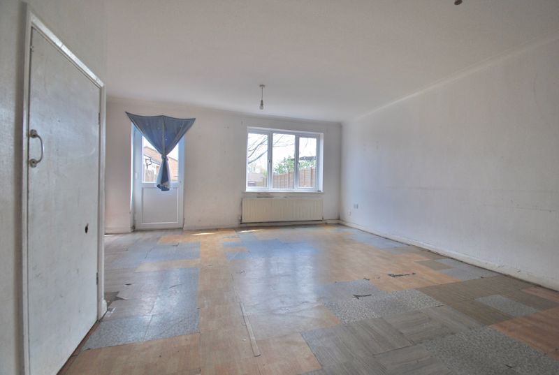 Property photo 3 of 12 Photo 10