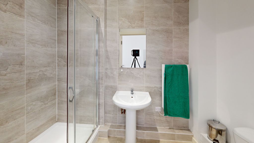 Property photo 3 of 4 Washroom