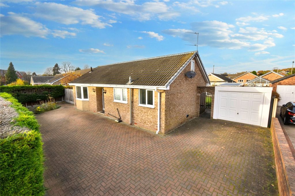 Property photo 2 of 19 Picture No. 04