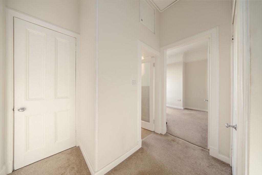 Property photo 2 of 14 Gallery