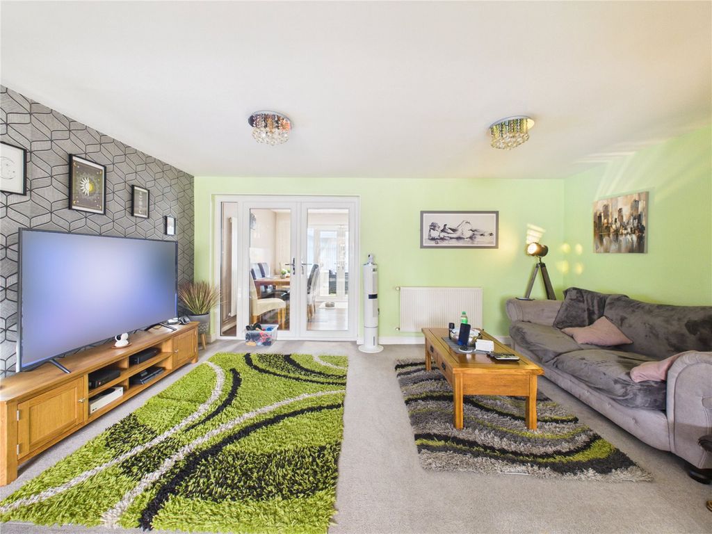 Property photo 3 of 12 Picture No. 07